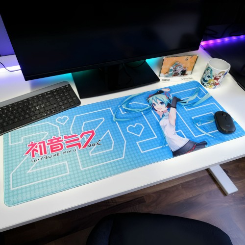 Hatsune Miku V4x Version Gaming Mousepad XXL